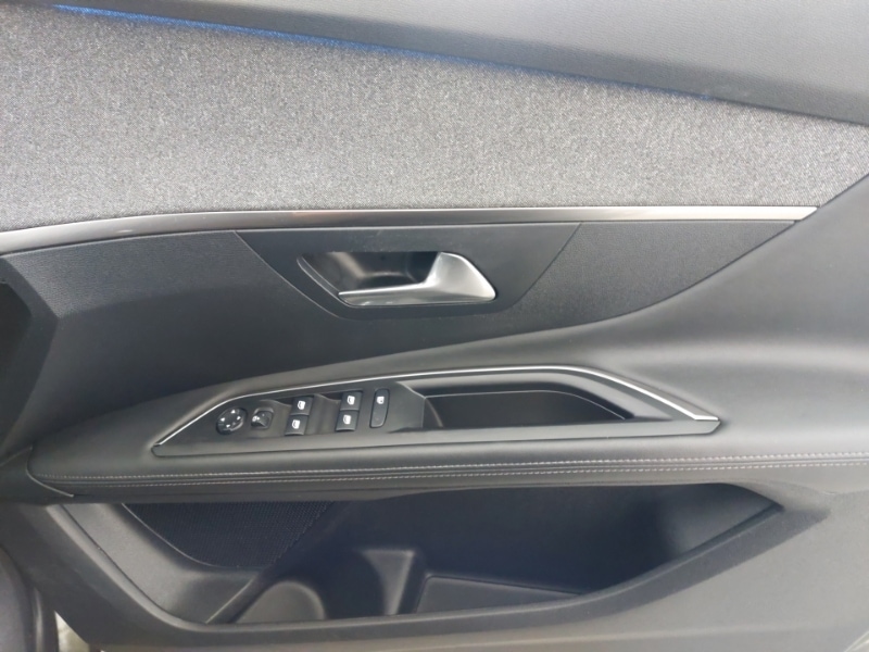 Used Peugeot 3008 2020 for sale - 77837652: Photo 16