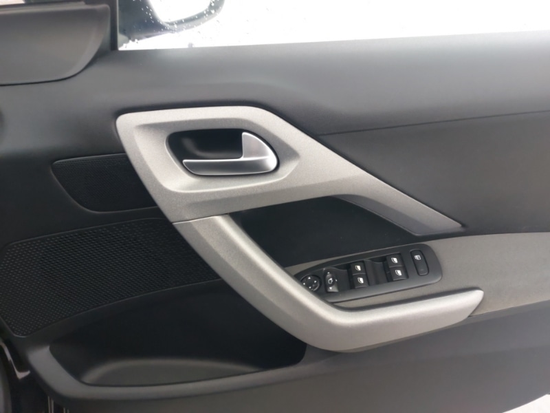 Used Peugeot 2008 2016 for sale - 77922414: Photo 15