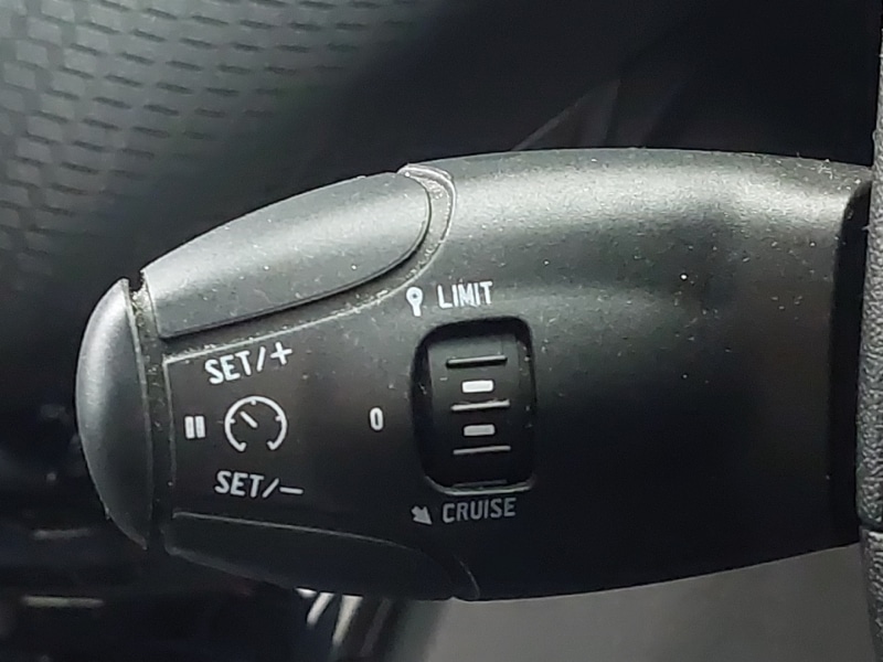 Used Peugeot 2008 2016 for sale - 77922414: Photo 17