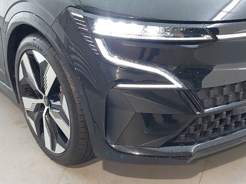 Used Renault Megane E Tech 2023 for sale - 76970239: Photo 9