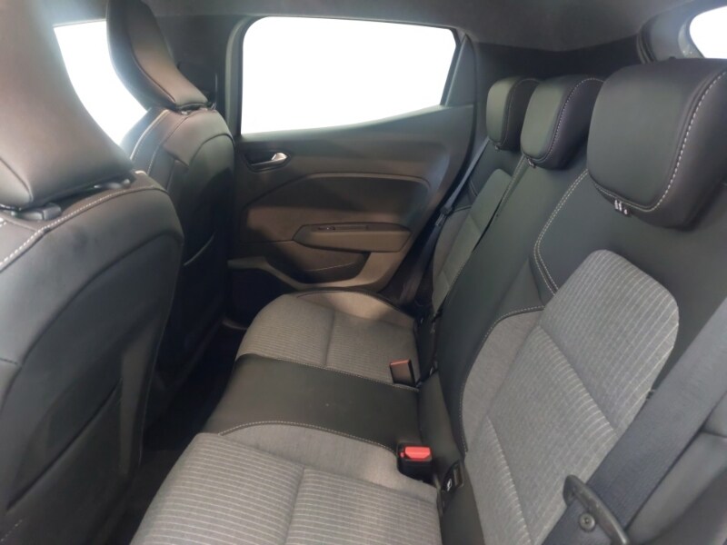 Used Renault Clio 2024 for sale - 76880229: Photo 6