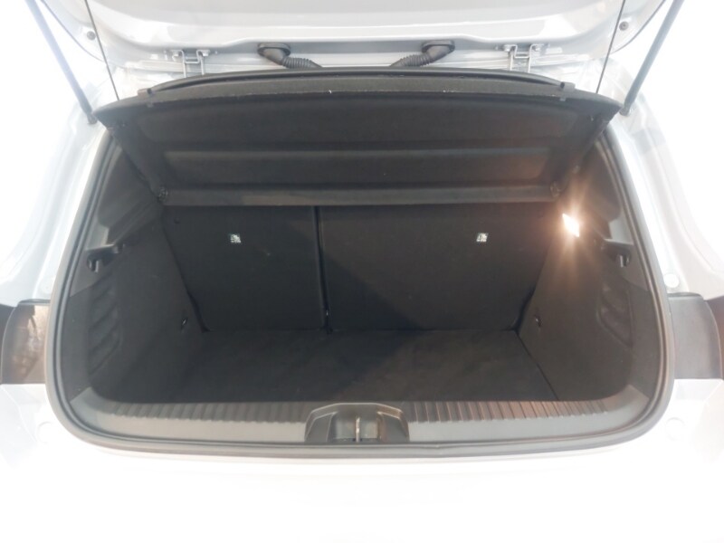 Used Renault Clio 2024 for sale - 76880229: Photo 8