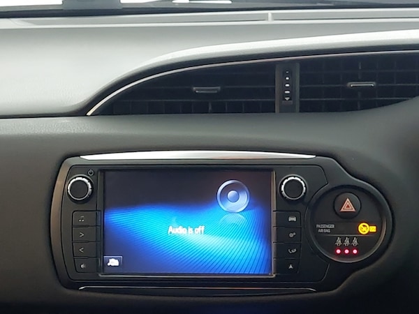 Used Toyota Yaris 2016 for sale - 76325441: Photo 10