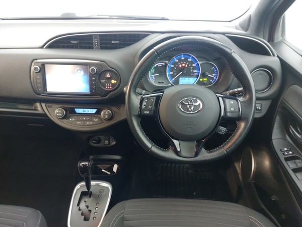 Used Toyota Yaris 2016 for sale - 76325441: Photo 7
