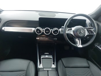 Used Mercedes-Benz GLB 2025 for sale - 78740399: Photo
