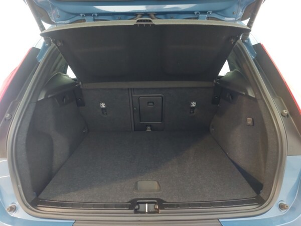 Used Volvo XC40 2022 for sale - 75530461: Photo 8