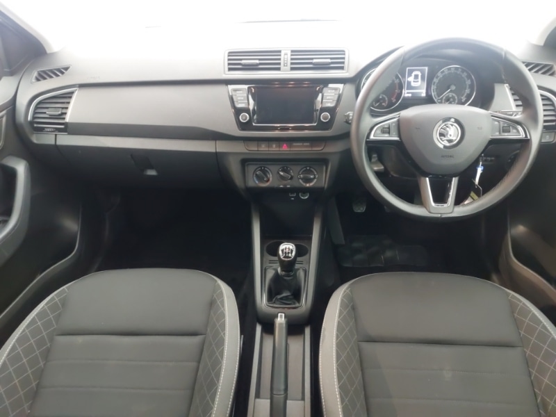 Used Skoda Fabia 2020 for sale - 76083452: Photo 2