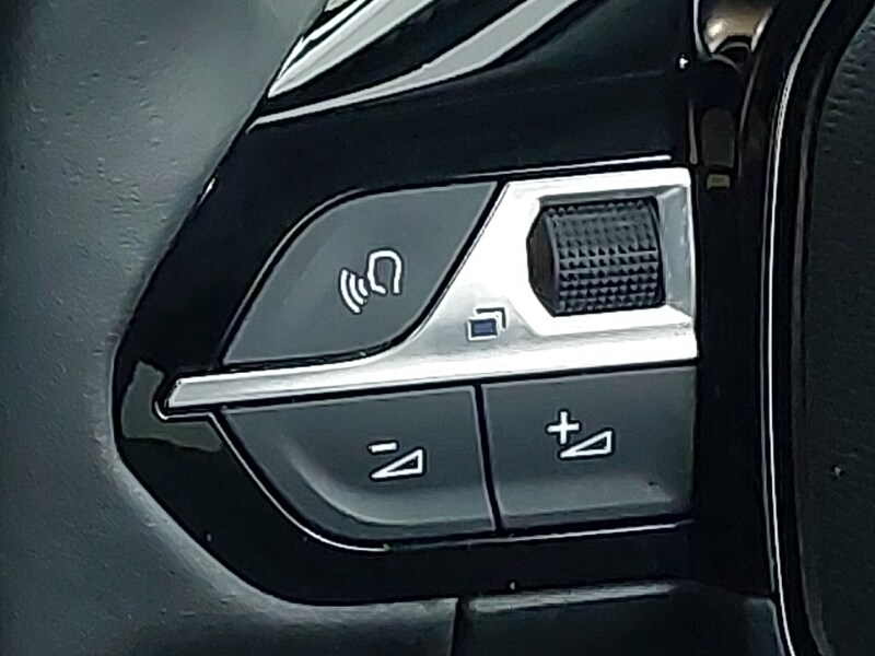 Used Peugeot 2008 2022 for sale - 77503509: Photo 10