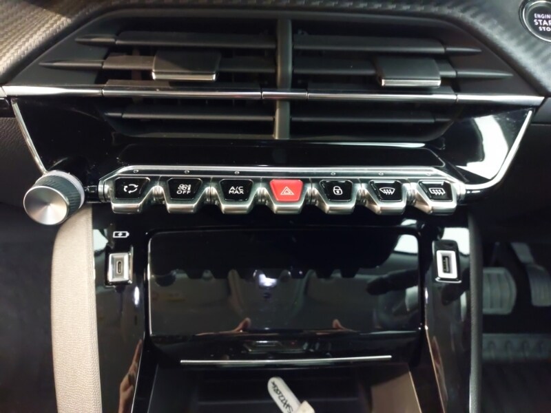 Used Peugeot 2008 2022 for sale - 77503509: Photo 12