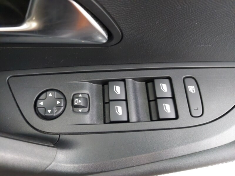 Used Peugeot 2008 2022 for sale - 77503509: Photo 19