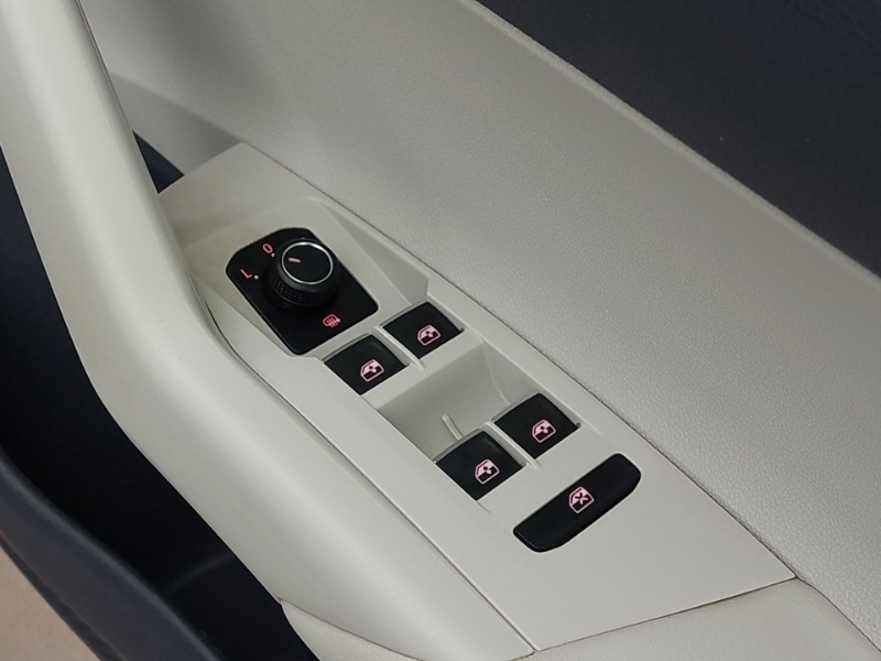 Used Volkswagen Polo 2019 for sale - 77751799: Photo 13