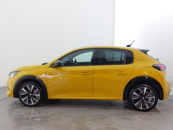 Used Peugeot 208 2022 for sale - 76150398: Photo
