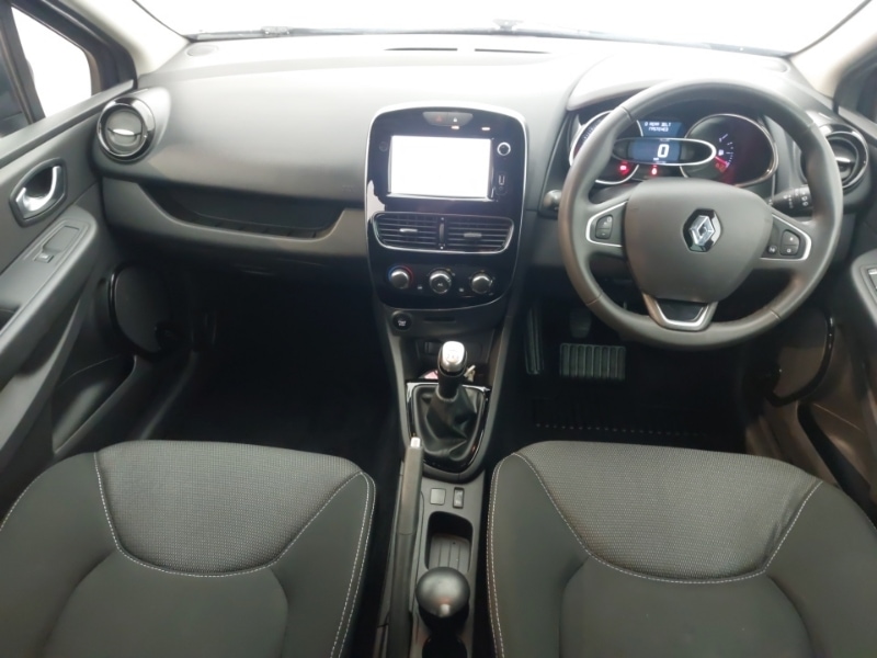 Used Renault Clio 2019 for sale - 76135261: Photo 2