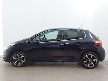 Used Peugeot 208 2019 for sale - 77399015: Photo