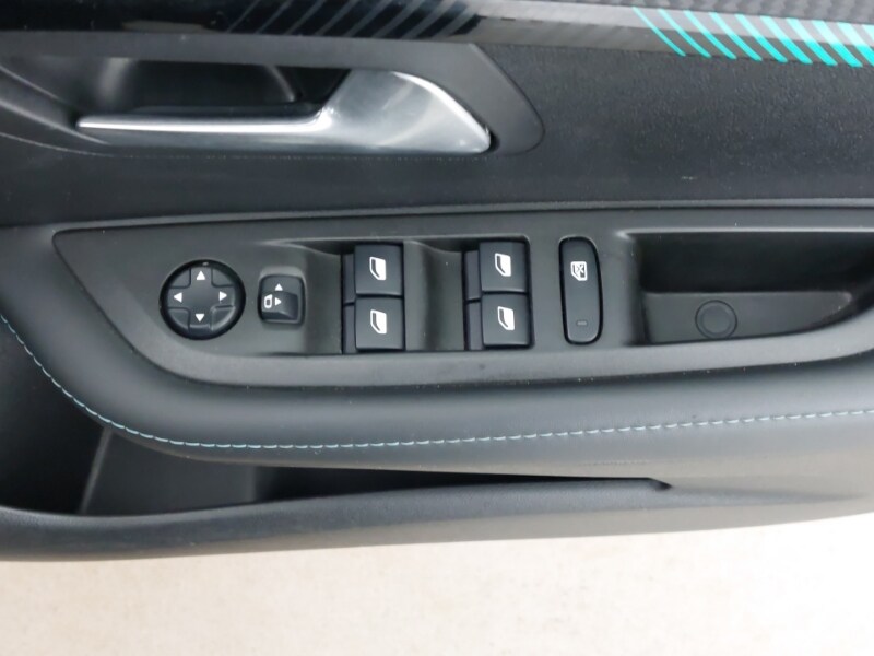 Used Peugeot 208 2020 for sale - 77580459: Photo 12
