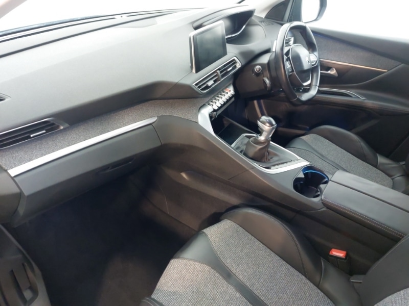 Used Peugeot 3008 2018 for sale - 77366362: Photo 5