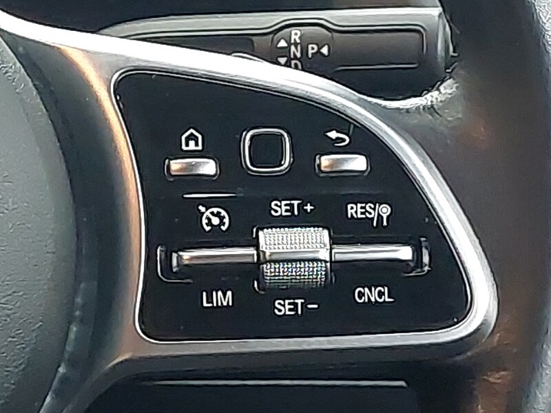 Used Mercedes-Benz GLA 2020 for sale - 76695871: Photo 11