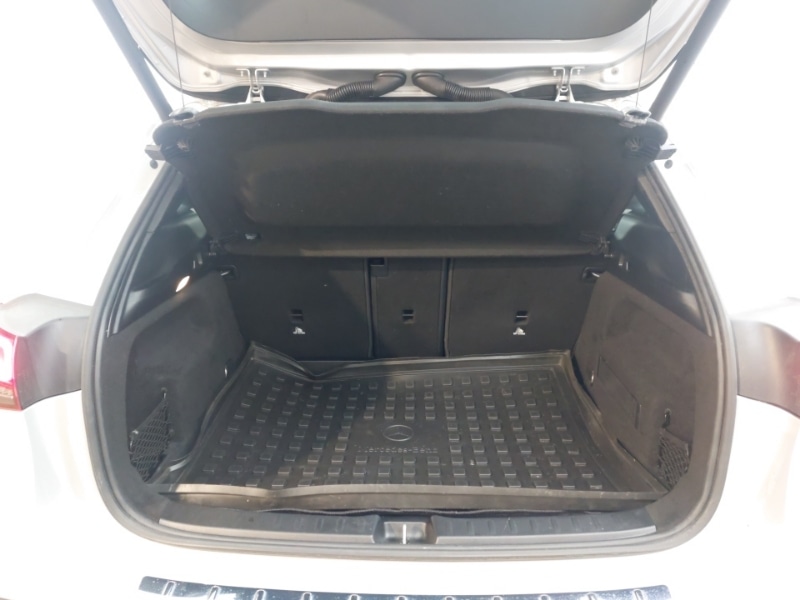 Used Mercedes-Benz GLA 2020 for sale - 76695871: Photo 8