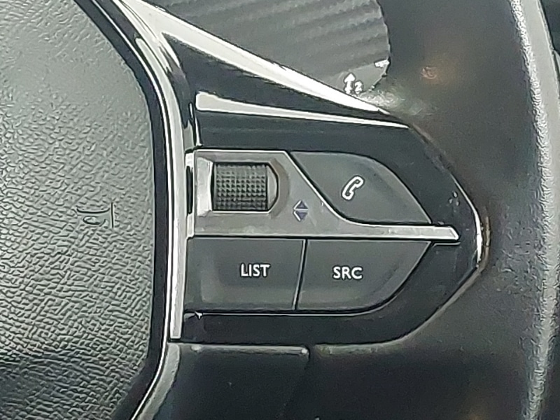 Used Peugeot 2008 2020 for sale - 77352833: Photo 11