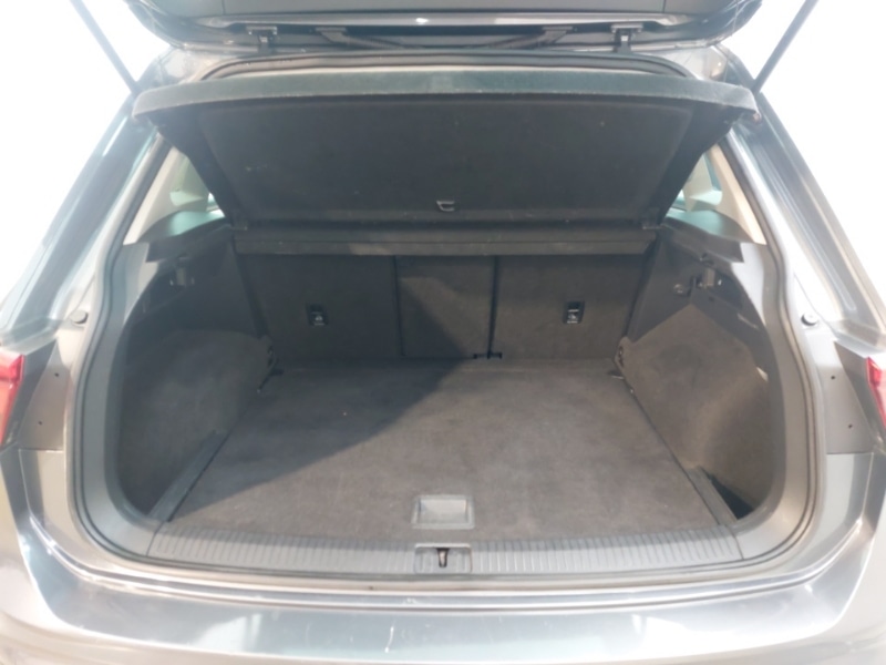 Used Volkswagen Tiguan 2018 for sale - 77721926: Photo 8