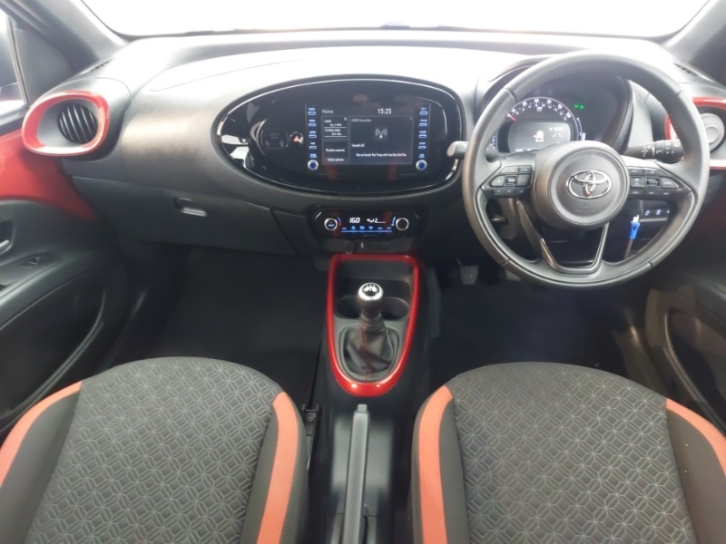 Used Toyota Aygo X 2023 for sale - 78183669: Photo 2