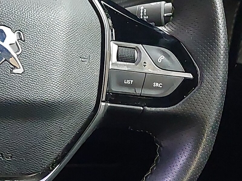 Used Peugeot 2008 2022 for sale - 76556298: Photo 10