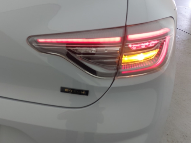 Used Renault Clio 2024 for sale - 76493471: Photo 14