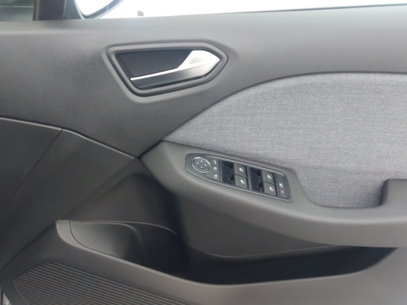 Used Renault Clio 2024 for sale - 76493471: Photo 16