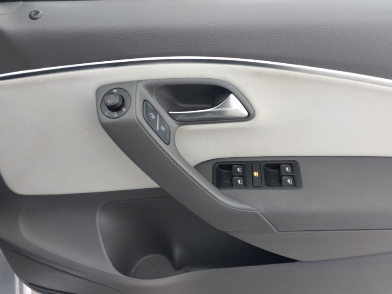 Used Volkswagen Polo 2016 for sale - 77815415: Photo 15