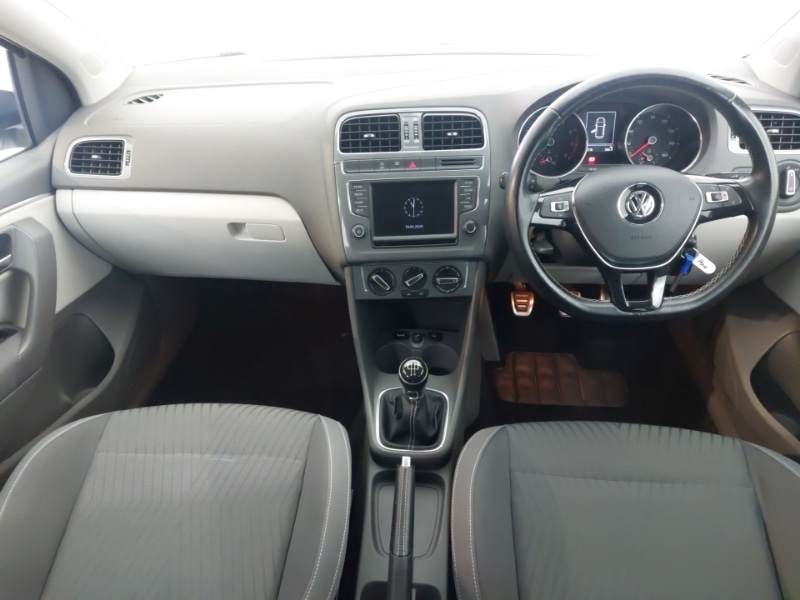 Used Volkswagen Polo 2016 for sale - 77815415: Photo 2