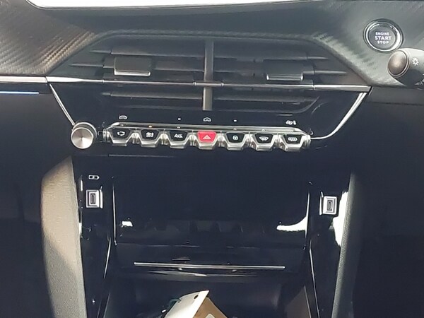 Used Peugeot 2008 2025 for sale - 74967809: Photo 11