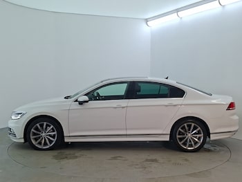 Used Volkswagen Passat 2018 for sale - 79432875: Photo
