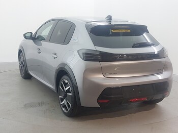 Used Peugeot 208 2025 for sale - 77922349: Photo