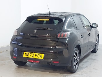 Used Peugeot 208 2023 for sale - 76571444: Photo