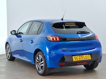 Used Peugeot 208 2023 for sale - 79101405: Photo