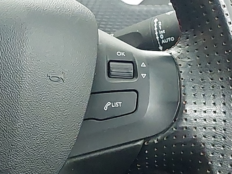 Used Peugeot 208 2018 for sale - 76644079: Photo 11