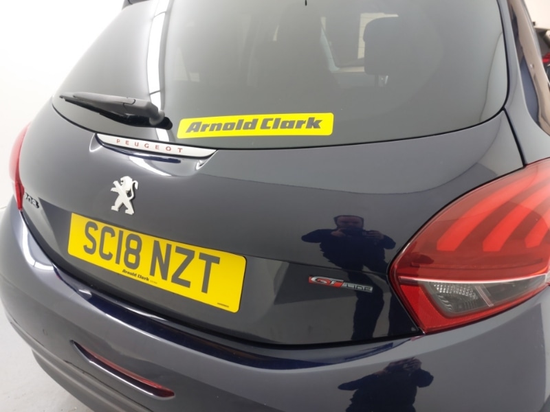 Used Peugeot 208 2018 for sale - 76644079: Photo 15