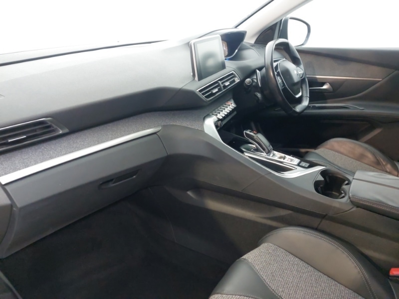 Used Peugeot 3008 2018 for sale - 77338376: Photo 5