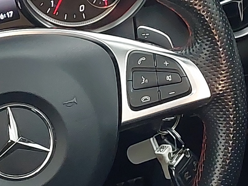 Used Mercedes-Benz SLC 2017 for sale - 76815674: Photo 11