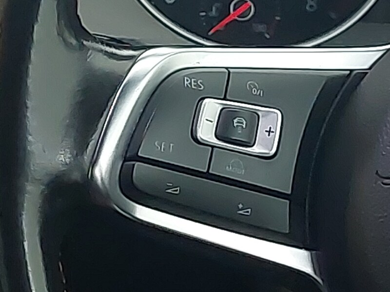 Used Volkswagen Golf 2017 for sale - 77556292: Photo 10