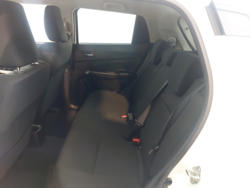 Used Suzuki Swift 2018 for sale - 77141047: Photo 6