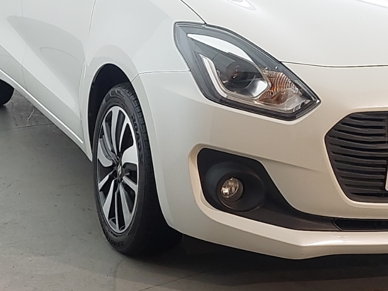 Used Suzuki Swift 2018 for sale - 77141047: Photo 9