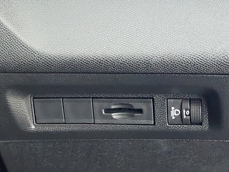 Used Peugeot 308 2022 for sale - 77241003: Photo 17