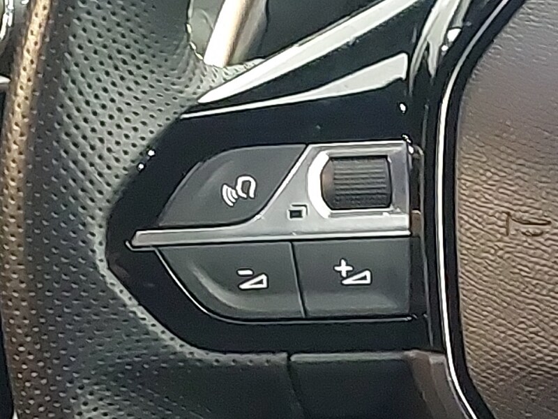 Used Peugeot 2008 2023 for sale - 78113344: Photo 10