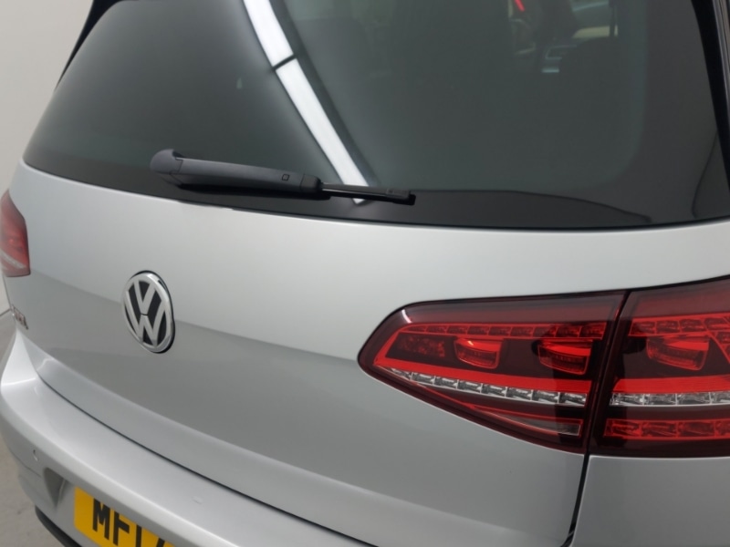 Used Volkswagen Golf 2017 for sale - 77357777: Photo 14