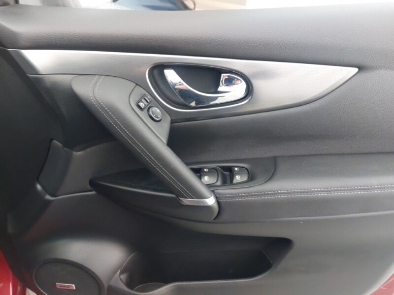 Used Nissan Qashqai 2017 for sale - 77035121: Photo 15