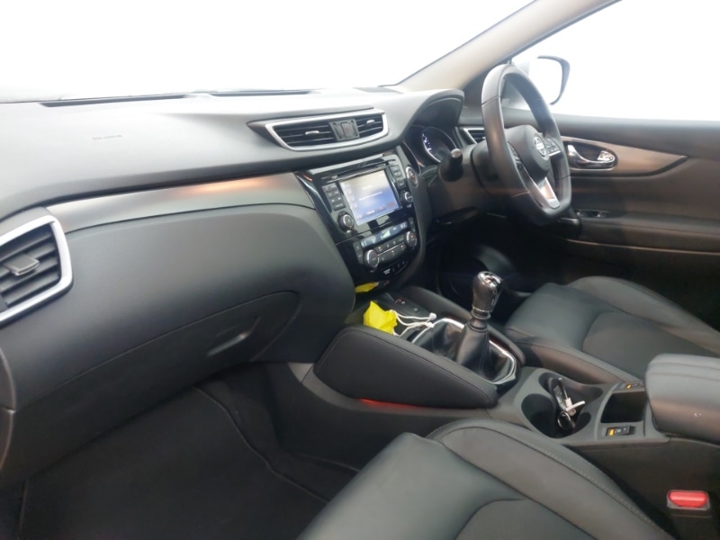 Used Nissan Qashqai 2017 for sale - 77035121: Photo 5