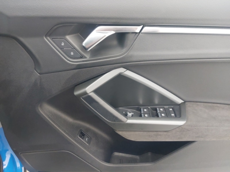 Used Audi RS Q3 2022 for sale - 76358932: Photo 16