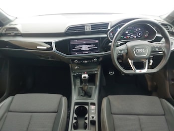 Used Audi Q3 2022 for sale - 75049780: Photo