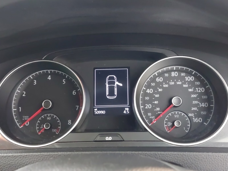 Used Volkswagen Golf 2017 for sale - 77150417: Photo 17